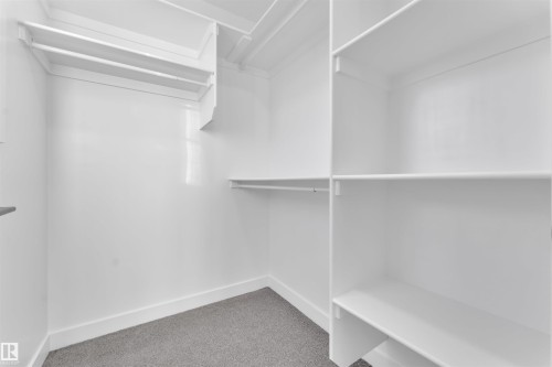 9652 63 Ave, Edmonton, AB - Indoor With Storage