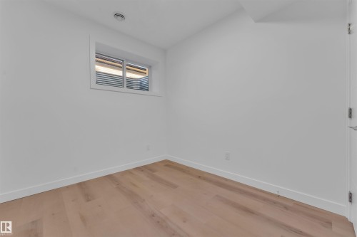 9652 63 Ave, Edmonton, AB - Indoor Photo Showing Other Room
