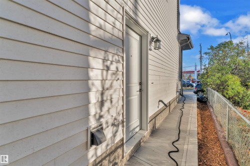 9652 63 Ave, Edmonton, AB - Outdoor