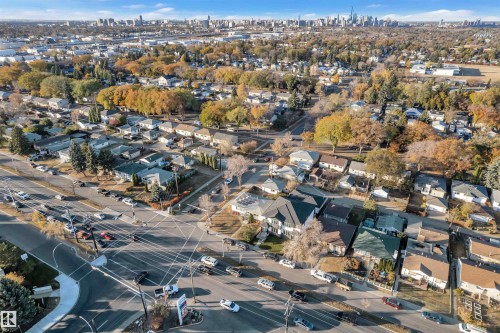 9652 63 Ave, Edmonton, AB - Outdoor With View