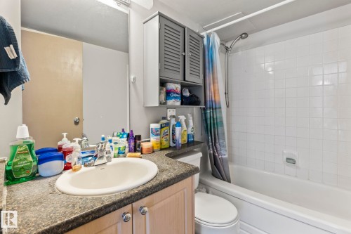 1904 10883 Saskatchewan Drive, Edmonton, AB - Indoor Photo Showing Bathroom