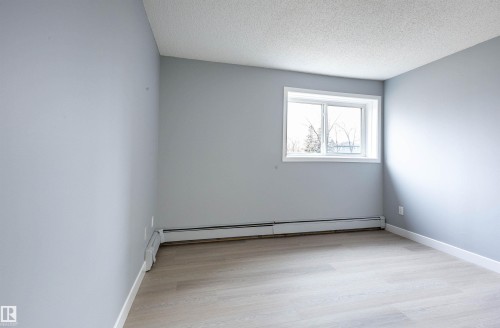 119 600 Kirkness Road, Edmonton, AB - Indoor Photo Showing Other Room