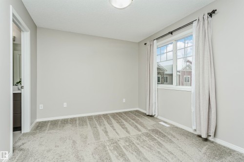 38 460 Hemingway Road, Edmonton, AB - Indoor Photo Showing Other Room