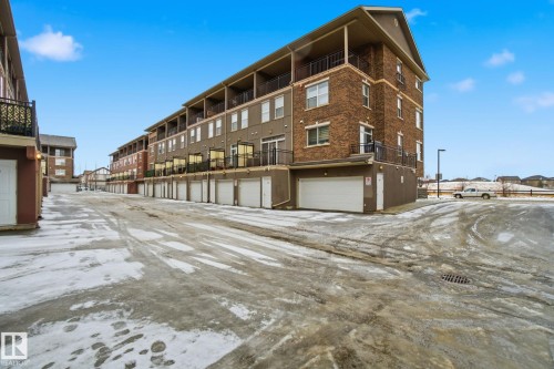 1633 Cunningham Way, Edmonton, AB - Outdoor