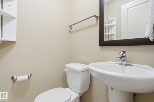 1633 Cunningham Way, Edmonton, AB - Indoor Photo Showing Bathroom