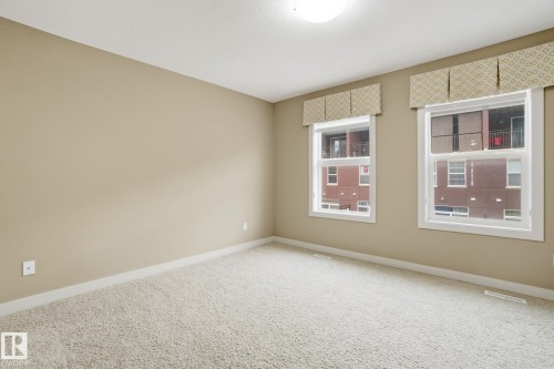 1633 Cunningham Way, Edmonton, AB - Indoor Photo Showing Other Room
