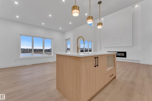 230 Linden Loop, Leduc, AB - Indoor Photo Showing Kitchen