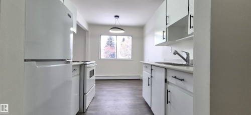 201 11907 81 Street, Edmonton, AB - Indoor Photo Showing Kitchen