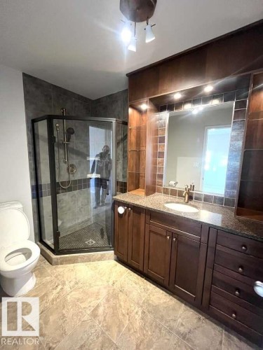 12 303 Leger Way, Edmonton, AB - Indoor Photo Showing Bathroom