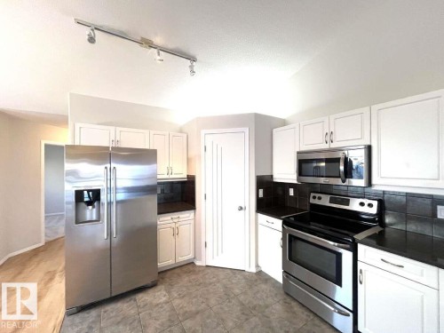 12 303 Leger Way, Edmonton, AB - Indoor Photo Showing Kitchen