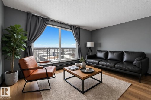 1702 10150 117 Street, Edmonton, AB - Indoor Photo Showing Living Room
