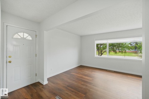 13316 136 Avenue, Edmonton, AB - Indoor Photo Showing Other Room