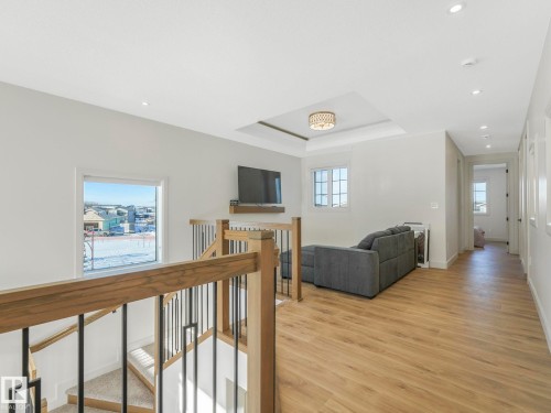62 Fenwyck Boulevard, Spruce Grove, AB - Indoor Photo Showing Other Room