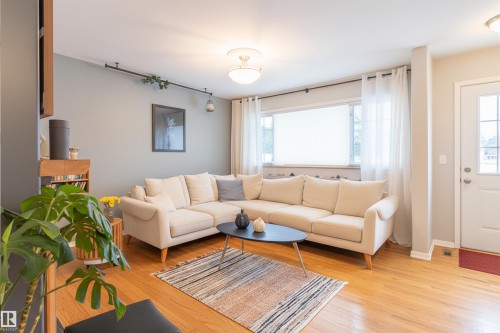 10615 134 Street, Edmonton, AB - Indoor Photo Showing Living Room