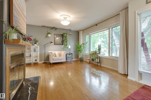 10615 134 Street, Edmonton, AB - Indoor