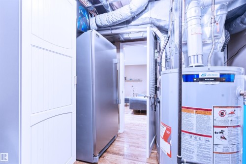 10615 134 Street, Edmonton, AB - Indoor