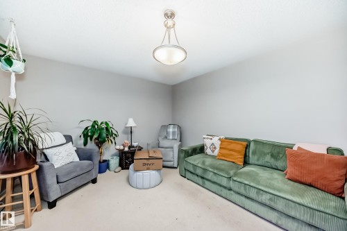 9216 68 Street, Edmonton, AB - Indoor