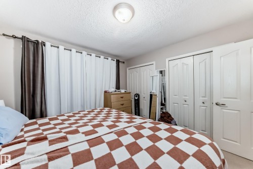 9216 68 Street, Edmonton, AB - Indoor Photo Showing Bedroom