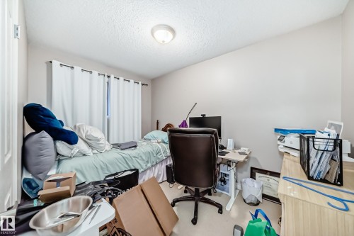 9216 68 Street, Edmonton, AB - Indoor Photo Showing Office