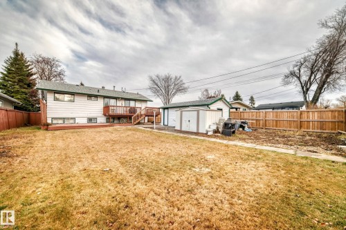 9216 68 Street, Edmonton, AB - Outdoor