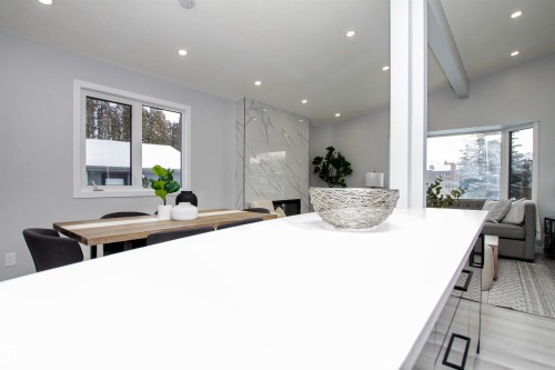 18616 66 Avenue, Edmonton, AB - Indoor