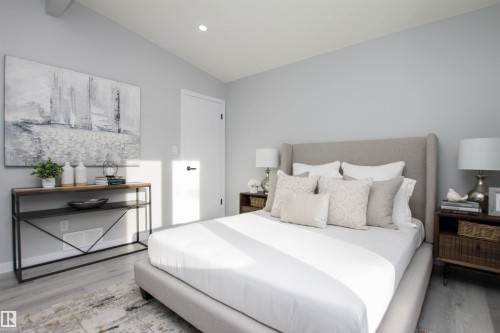 18616 66 Avenue, Edmonton, AB - Indoor Photo Showing Bedroom