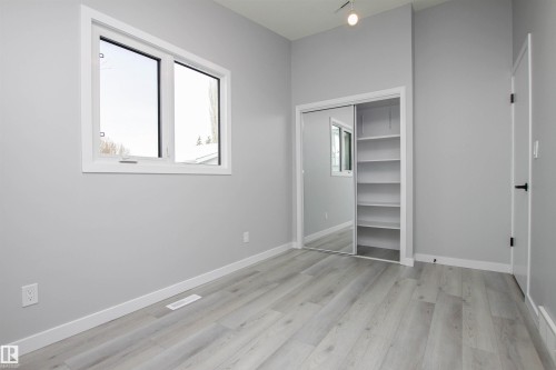 18616 66 Avenue, Edmonton, AB - Indoor Photo Showing Other Room