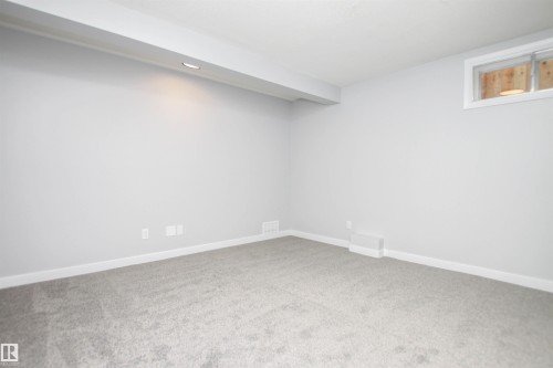 18616 66 Avenue, Edmonton, AB - Indoor Photo Showing Other Room