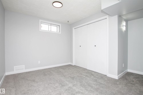 18616 66 Avenue, Edmonton, AB - Indoor Photo Showing Other Room