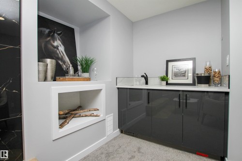 18616 66 Avenue, Edmonton, AB - Indoor Photo Showing Other Room