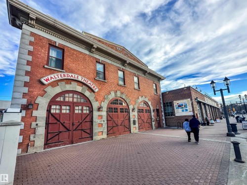 3 8406 104 Street, Edmonton, AB - Outdoor