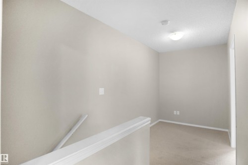 41 5604 199 Street, Edmonton, AB - Indoor Photo Showing Other Room
