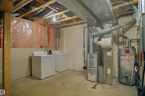 41 5604 199 Street, Edmonton, AB - Indoor Photo Showing Laundry Room