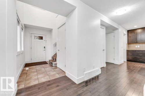 608 41 Avenue, Edmonton, AB - Indoor Photo Showing Other Room