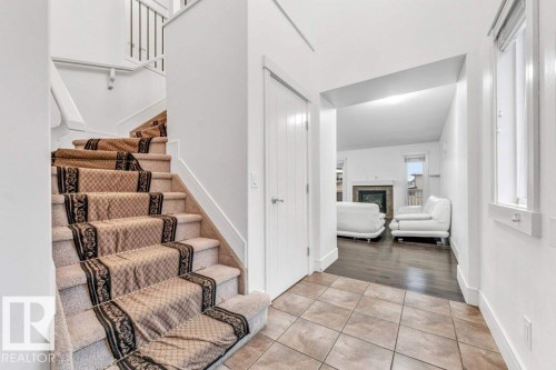 608 41 Avenue, Edmonton, AB - Indoor Photo Showing Other Room