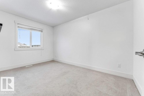 608 41 Avenue, Edmonton, AB - Indoor Photo Showing Other Room
