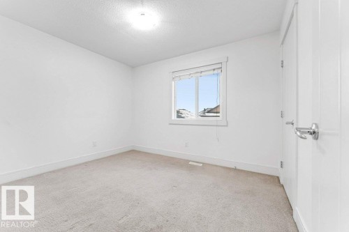 608 41 Avenue, Edmonton, AB - Indoor Photo Showing Other Room
