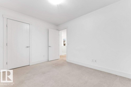 608 41 Avenue, Edmonton, AB - Indoor Photo Showing Other Room