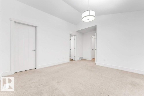 608 41 Avenue, Edmonton, AB - Indoor Photo Showing Other Room