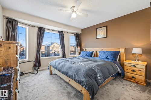 3913 159 Avenue, Edmonton, AB - Indoor Photo Showing Bedroom