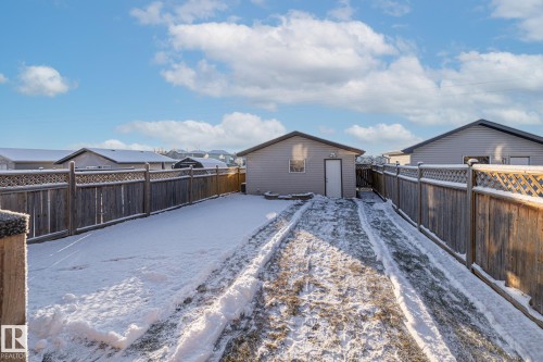 3913 159 Avenue, Edmonton, AB - Outdoor