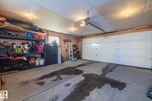 3913 159 Avenue, Edmonton, AB - Indoor Photo Showing Garage
