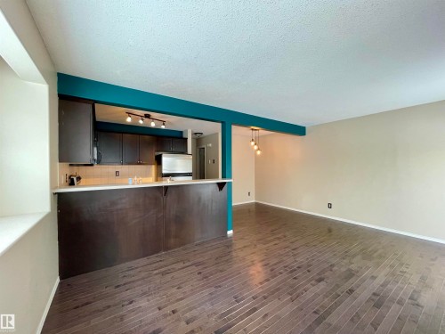 78 230 Edwards Drive Sw, Edmonton, AB - Indoor Photo Showing Kitchen