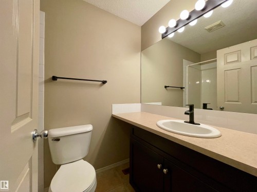 78 230 Edwards Drive Sw, Edmonton, AB - Indoor Photo Showing Bathroom