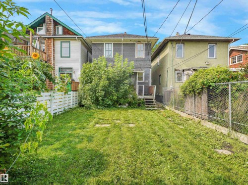 11121 127 Street, Edmonton, AB 