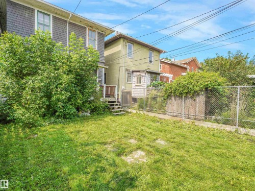 11121 127 Street, Edmonton, AB 