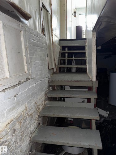 11121 127 Street, Edmonton, AB 