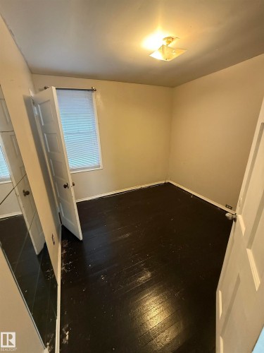 11121 127 Street, Edmonton, AB 