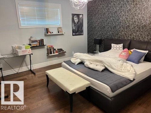 21428 25 Avenue, Edmonton, AB - Indoor Photo Showing Bedroom