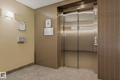 104 2207 44 Avenue Nw, Edmonton, AB - Indoor